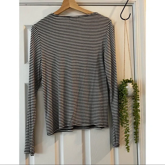 Socialite Striped Long Sleeve - Picture 3 of 4